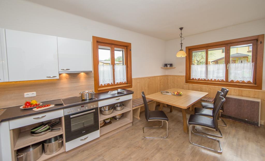 Ferienhaus Gerlinde II Капрун Номер фото