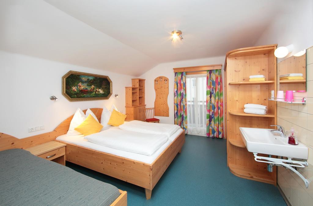 Ferienhaus Gerlinde II Капрун Номер фото
